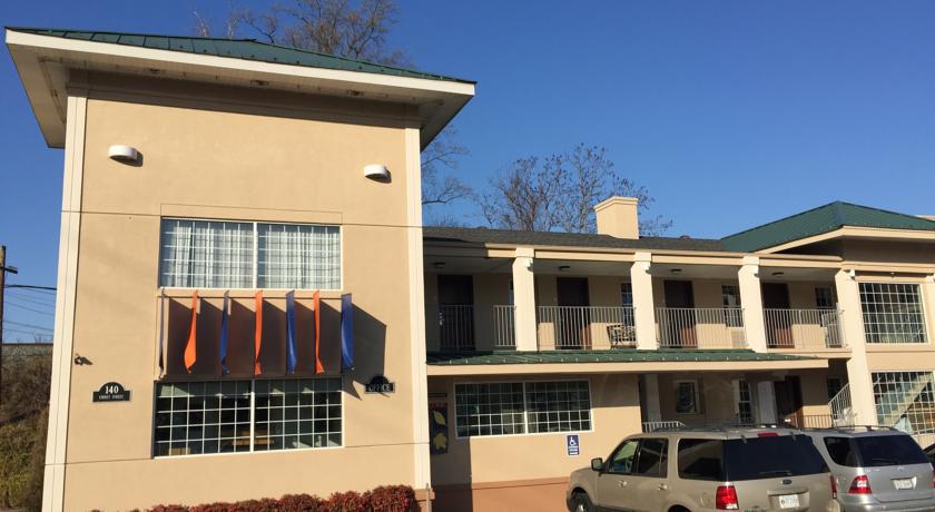 Excel Inn & Suites Charlottesville Exterior photo